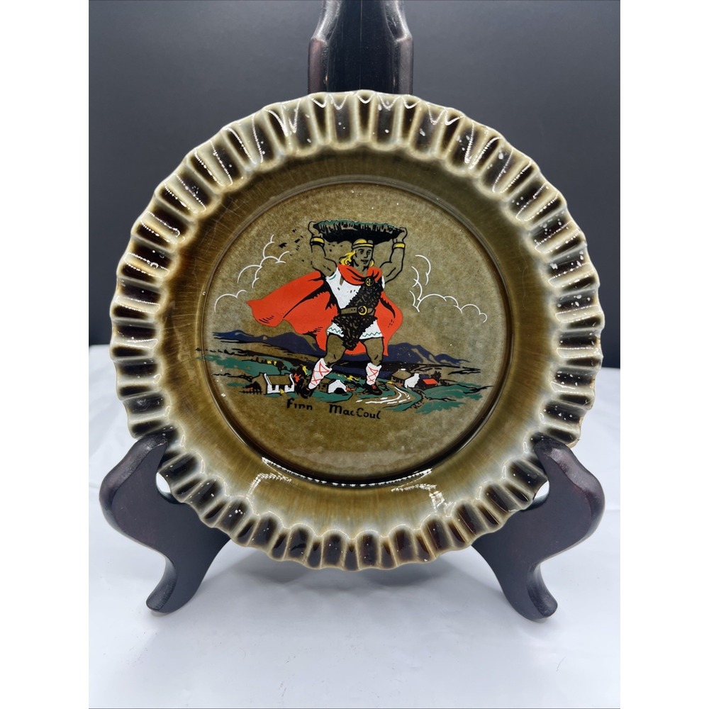 Vintage Wade Irish Porcelain Finn MacCoul Ashtray Ceramic Catchall Dish Ireland